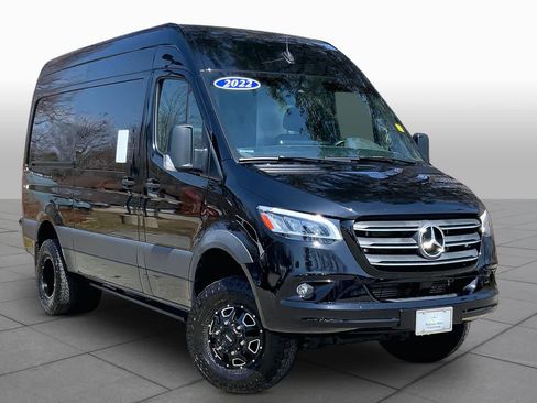 Used 2022 Mercedes-Benz Sprinter 3500 image 3