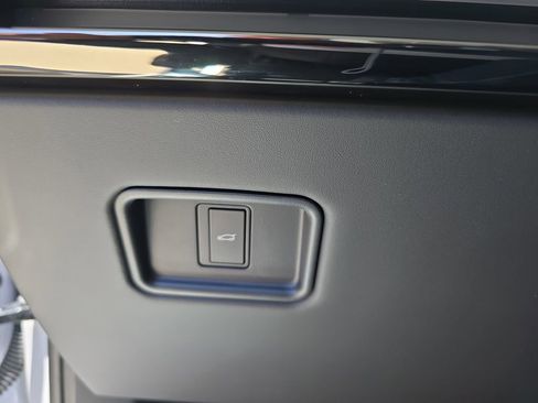 New 2025 Land Rover Range Rover Sport SV Edition Two image 26