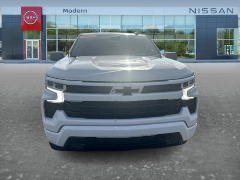 Used 2023 Chevrolet Silverado 1500 RST w/ Z71 Off-Road Package AWD/4WD image 2