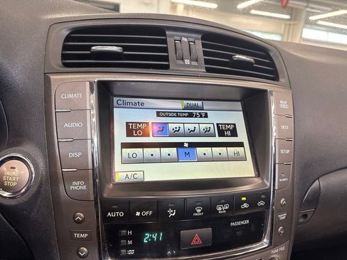 Used 2010 Lexus IS 250C w/ Luxury Pkg RWD image 8