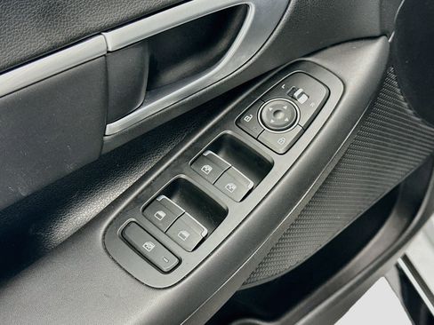 Used 2025 Hyundai Sonata SEL FWD image 15