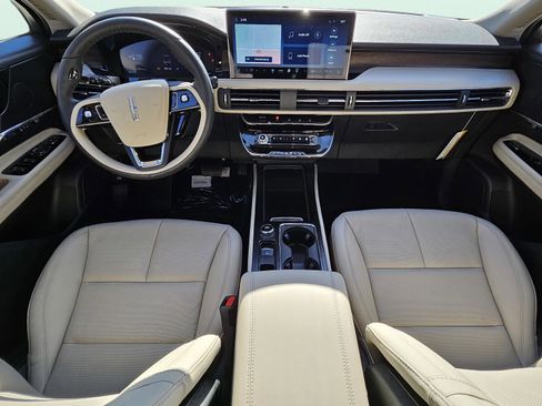 New 2026 Lincoln Corsair Reserve image 17