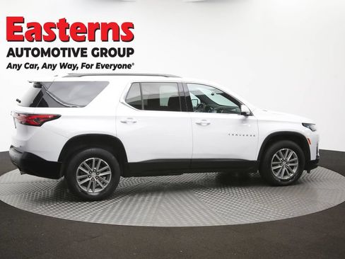 Used 2023 Chevrolet Traverse LT w/ Rear Camera Mirror Package AWD/4WD image 44