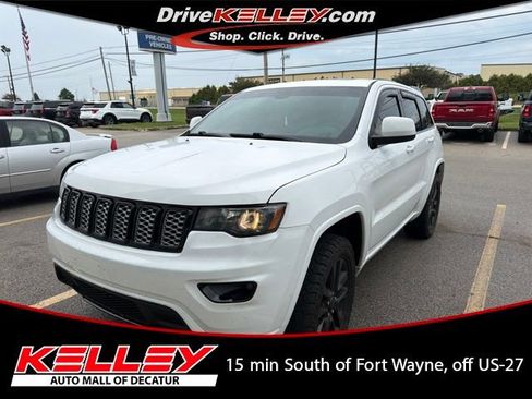 Used 2019 Jeep Grand Cherokee Altitude AWD/4WD image 1