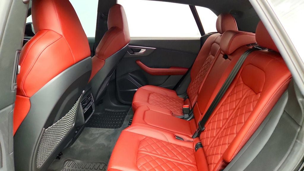 Used 2024 Audi SQ8 Premium Plus AWD/4WD image 40