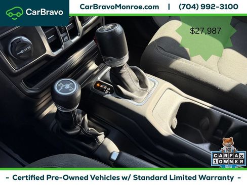 Used 2023 Jeep Wrangler Unlimited Sahara AWD/4WD image 38