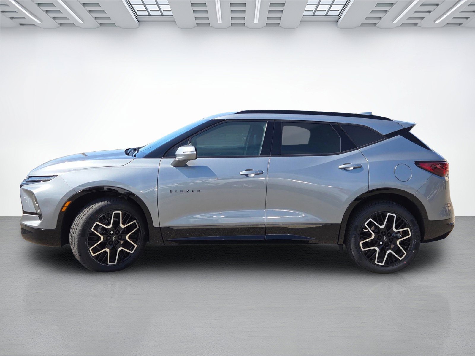 Used 2023 Chevrolet Blazer RS w/ Driver Confidence II Package FWD image 7