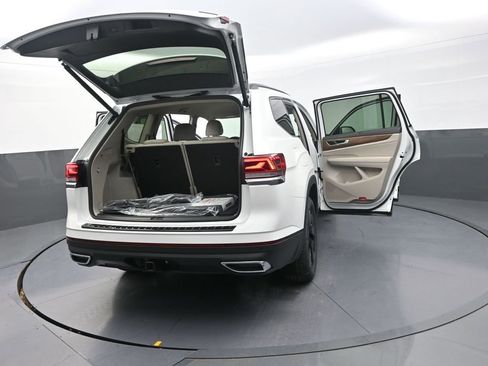 New 2026 Volkswagen Atlas SE image 34