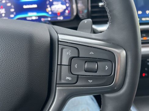 Used 2025 Chevrolet Silverado 1500 LTZ w/ LTZ Premium Package image 18