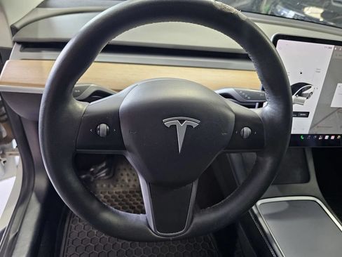 Used 2021 Tesla Model 3 Standard Range Plus RWD image 15