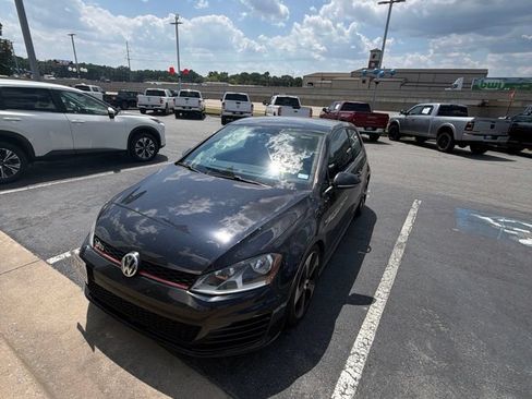 Used 2016 Volkswagen GTI S FWD image 4