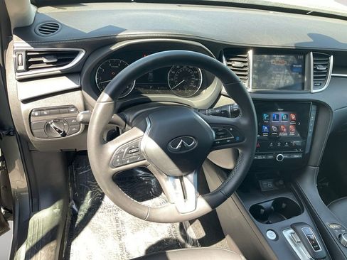 Used 2024 INFINITI QX50 Pure image 18