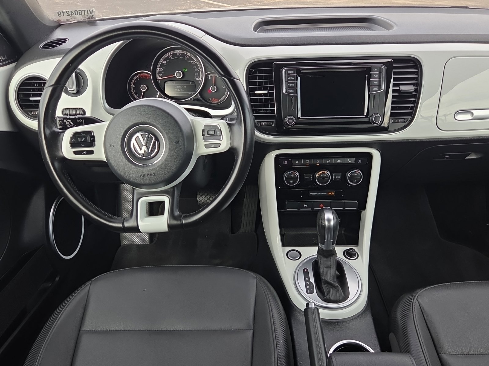 Used 2019 Volkswagen Beetle 2.0T SE FWD image 21