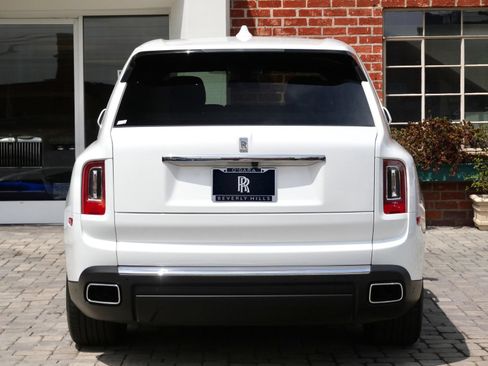 Used 2024 Rolls-Royce Cullinan w/ Cullinan Package AWD/4WD image 21
