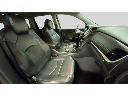 Used 2016 Chevrolet Traverse LTZ AWD/4WD image 18