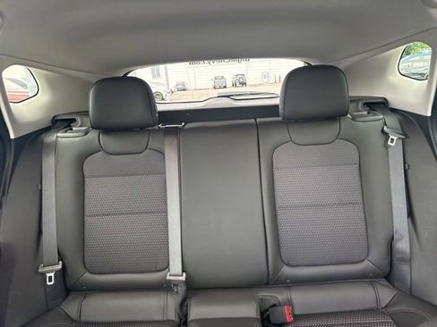 Used 2025 Chevrolet Trax LT w/ LT Convenience Package FWD image 26