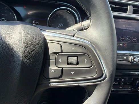 Used 2022 Buick Encore GX Select w/ Safety Package II AWD/4WD image 19