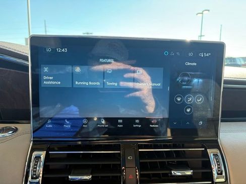 Used 2022 Lincoln Navigator Reserve image 18