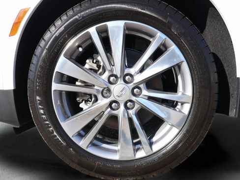 New 2026 Cadillac XT5 Premium Luxury image 9