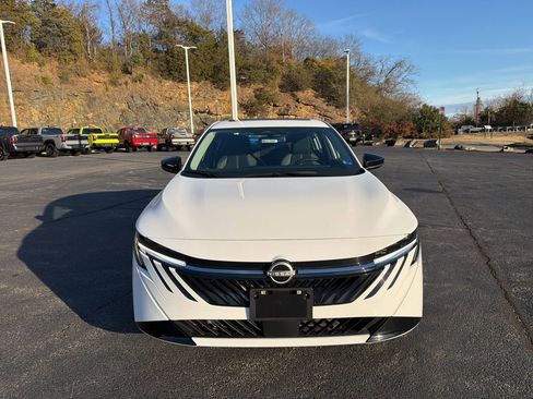 New 2026 Nissan Sentra SV w/ SV Convenience Package FWD image 8