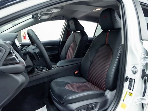 Used 2023 Toyota Camry XSE image 22