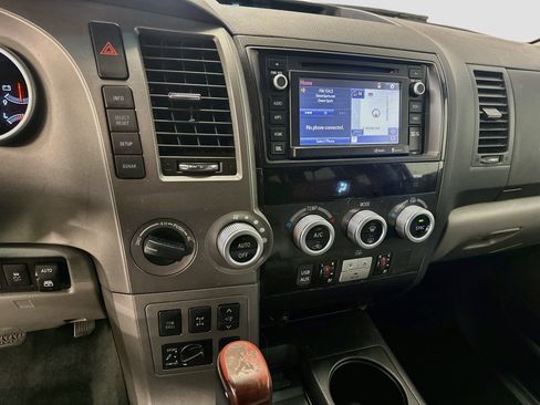 Used 2014 Toyota Sequoia Platinum AWD/4WD image 26