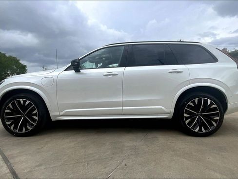 New 2026 Volvo XC90 T8 Ultra w/ Lounge Package AWD/4WD image 21