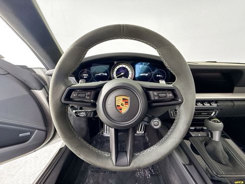 Used 2023 Porsche 911 GT3 RWD image 10