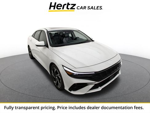 Used 2025 Hyundai Elantra SEL FWD image 1