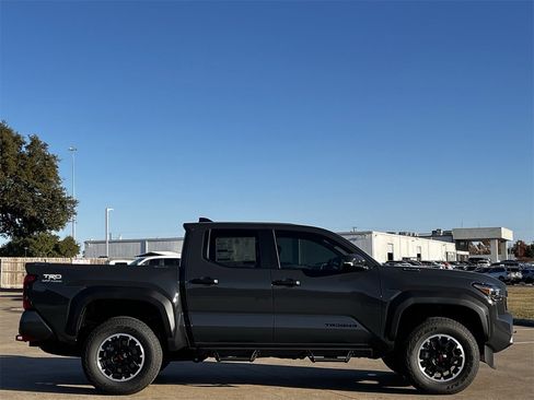 New 2026 Toyota Tacoma TRD Off-Road image 3