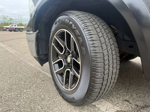 Used 2016 RAM 1500 Big Horn AWD/4WD image 9