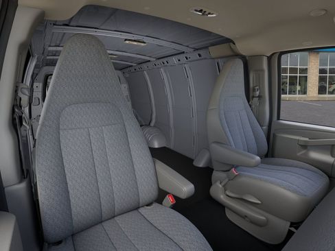 New 2026 GMC Savana 2500 RWD image 16