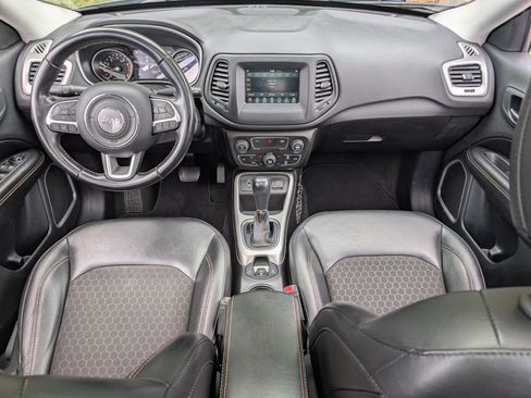Used 2020 Jeep Compass Latitude w/ Popular Equipment Group FWD image 23