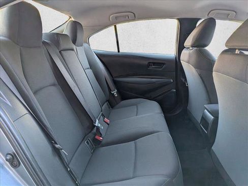 Used 2022 Toyota Corolla LE image 20