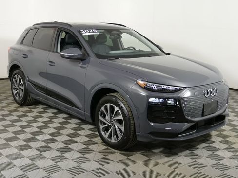 Certified 2025 Audi Q6 e-tron Premium Plus w/ Premium Plus image 1