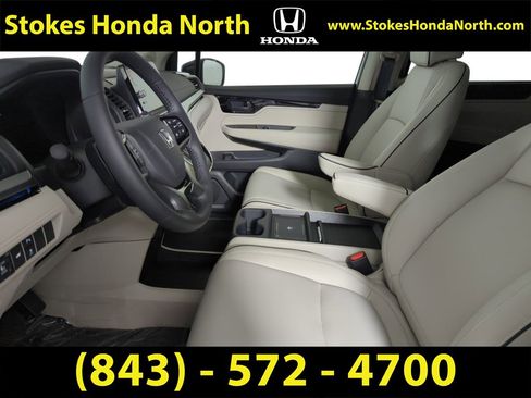 New 2026 Honda Odyssey Touring image 13