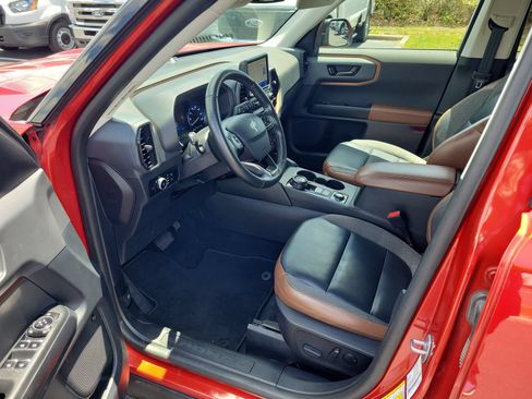 Used 2022 Ford Bronco Sport Outer Banks w/ Tech Package AWD/4WD image 16