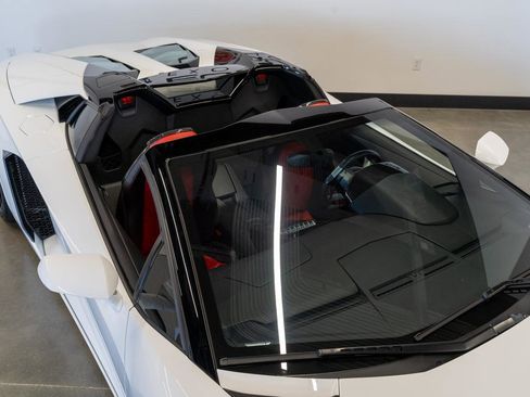 Used 2015 Lamborghini Aventador LP 700-4 image 31