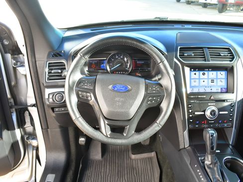 Used 2017 Ford Explorer Sport w/ Equipment Group 401A image 16