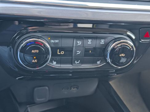 New 2026 Chevrolet Trax ACTIV FWD image 21