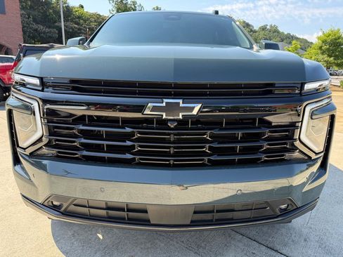 Used 2025 Chevrolet Tahoe RST w/ Comfort Package AWD/4WD image 9