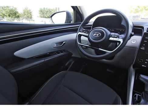 Used 2024 Hyundai Tucson SEL FWD image 11
