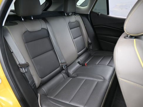 Used 2024 Chevrolet Trax ACTIV FWD image 41