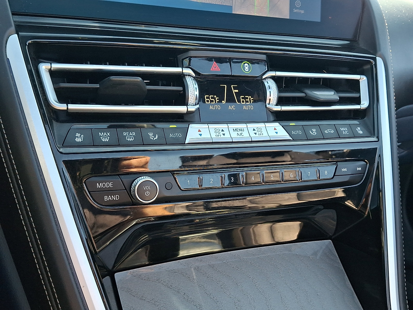 Used 2020 BMW 840i xDrive Convertible w/ M Sport Package AWD/4WD image 15