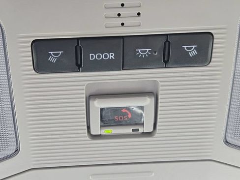 Certified 2025 Toyota RAV4 XLE AWD/4WD image 25
