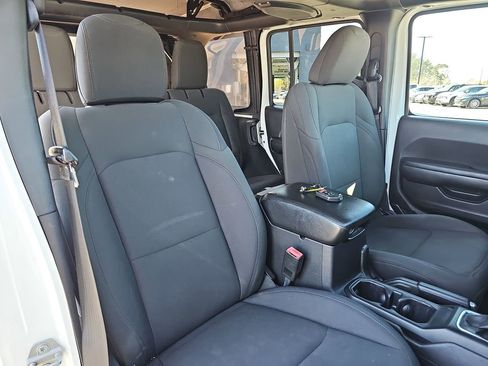 Used 2018 Jeep Wrangler Unlimited Sport S image 13