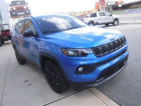 New 2026 Jeep Compass Latitude image 5
