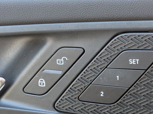 Used 2023 BMW X1 xDrive28i w/ Convenience Package image 11