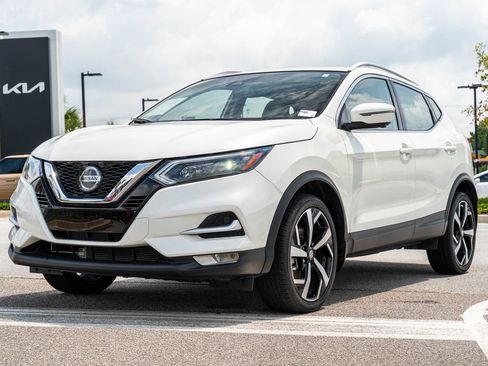 Used 2022 Nissan Rogue Sport SL w/ Premium Package AWD/4WD image 3