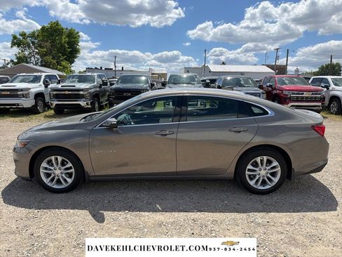 Used 2018 Chevrolet Malibu LT FWD image 3